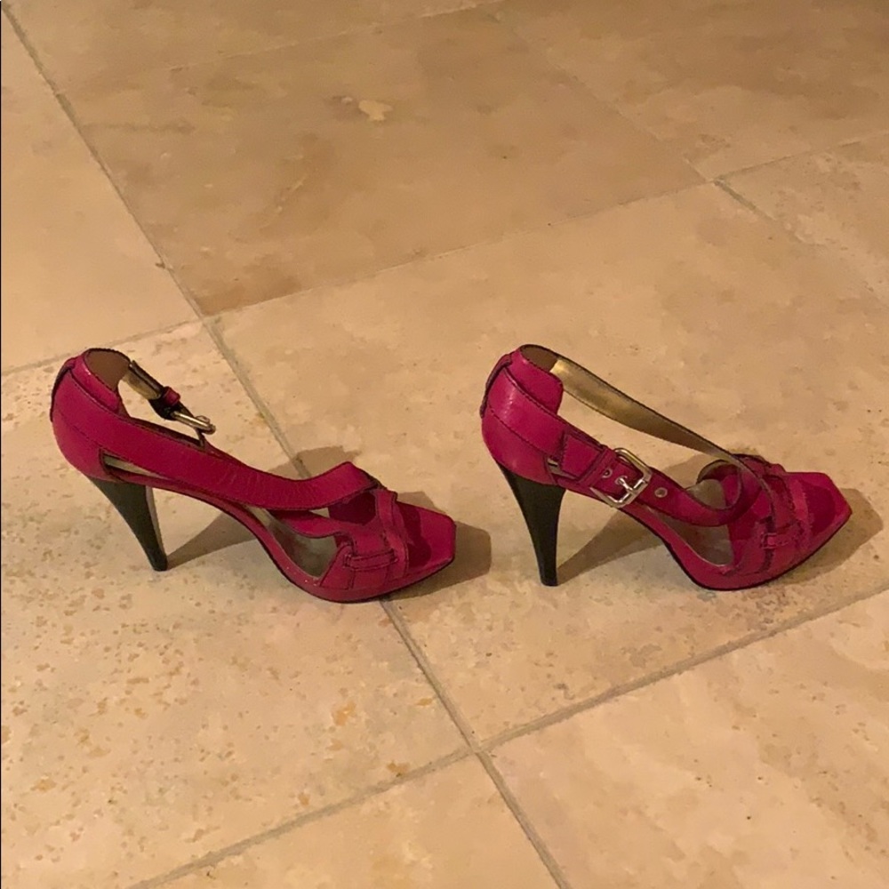 Sandals - Picture 2 of 5